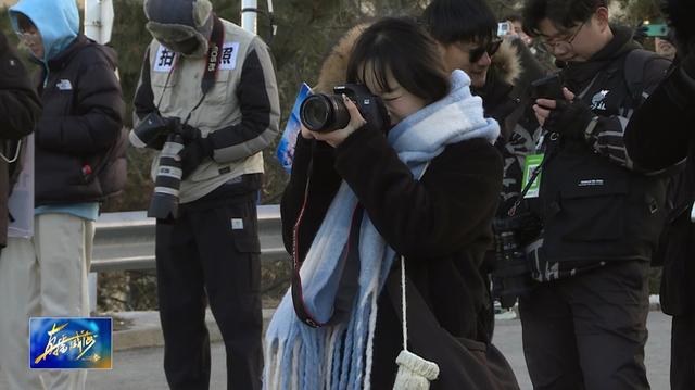 旅游热催生新业态 跟拍代拍受欢迎(图2)